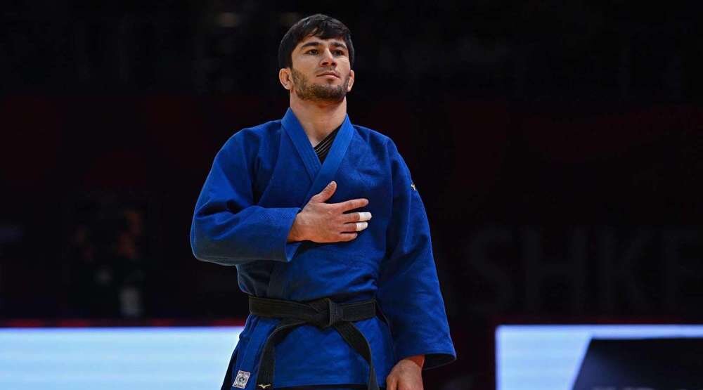 Tajik judoka refuses handshake with Israeli opponent
