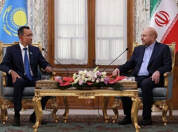 Iran, Kazakhstan parl. speakers meet in Tehran