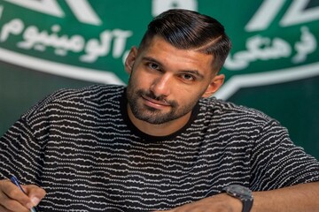 مدافع سابق پرسپولیس راهی آلومینیوم اراک شد