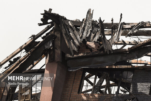 آتش‌سوزی انبار کالا در جاده قدیم کرج