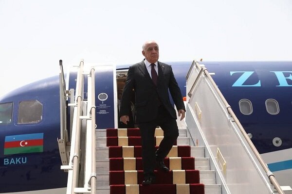 Azerbaycan Başbakanı Tahran’da