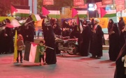 تجمع مردم در میدان امام خمینی بوشهر
