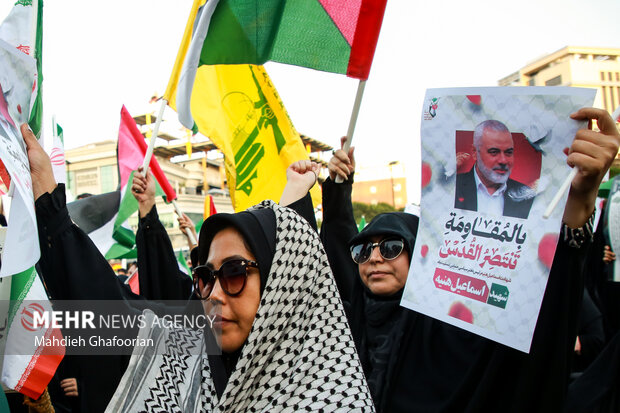 
People in Mashhad condemn Haniyeh assassination
