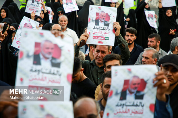 
People in Mashhad condemn Haniyeh assassination
