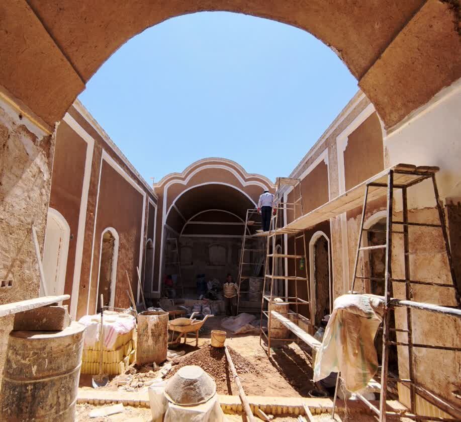 خانه تاریخی فولادی شهر بشرویه در مرحله تکمیل فرایند مرمت