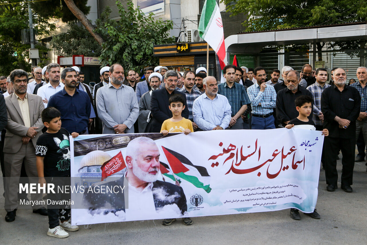 İran halkı Heniyye'ye yönelik suikastı kınadı