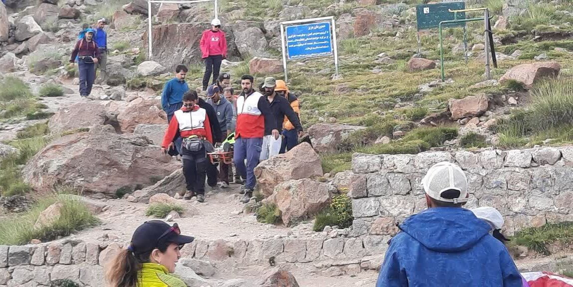 نجات کوهنورد 52 ساله خرم آبادی  در ارتفاعات قله سبلان