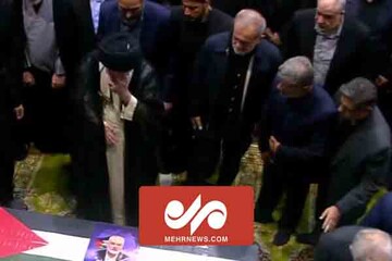 VIDEO: Leader leads funeral prayers for Hamas’s Haniyeh