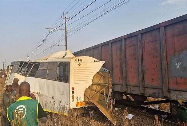 5 pupils killed, 20 injured in bus-train crash in S Africa