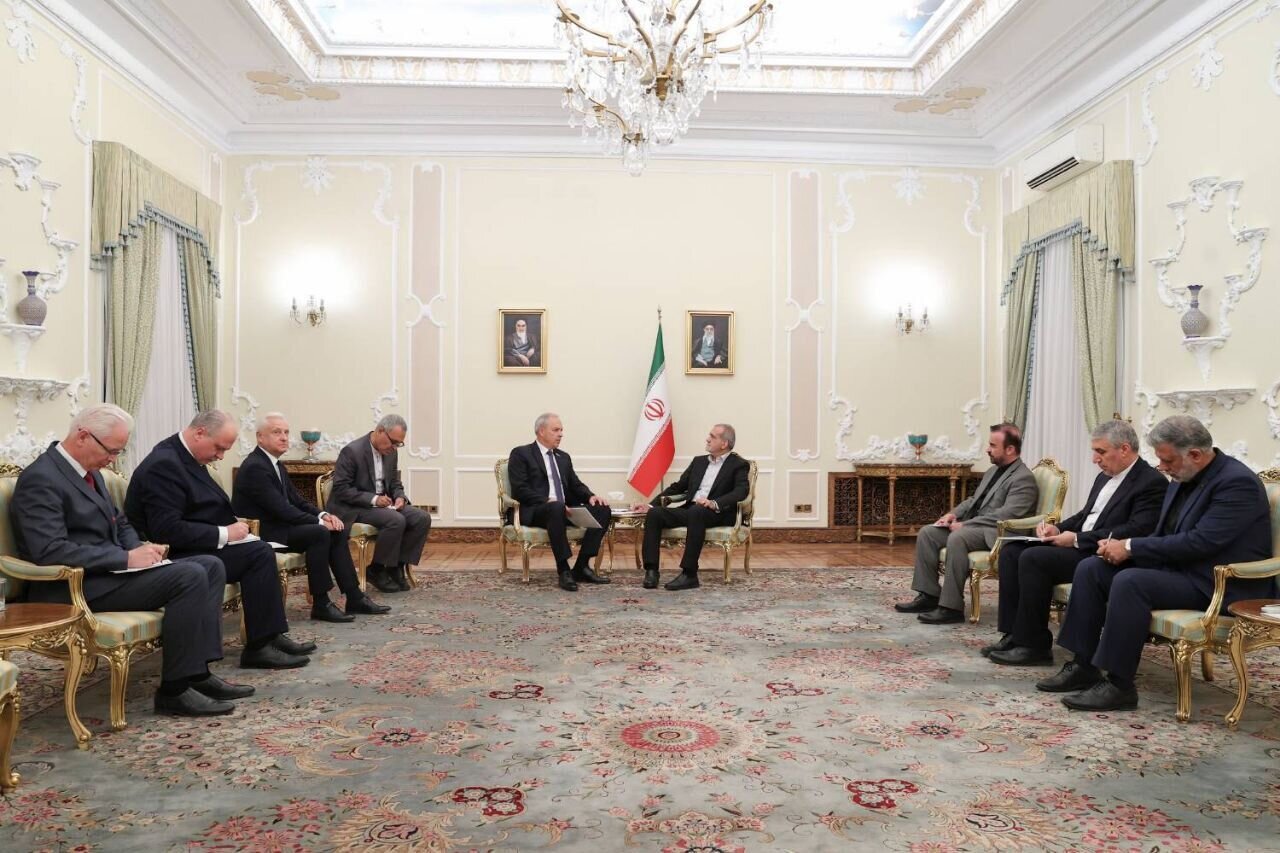 دولت چهاردهم متعهد به اجرای نقشه راه روابط ایران و بلاروس است
