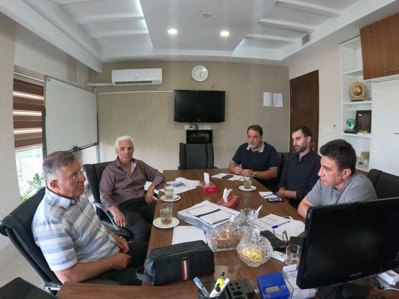 هرکسی باید قلعهنویی را نقد کند جزخودش/واکنش به حضور در کمیته فنی