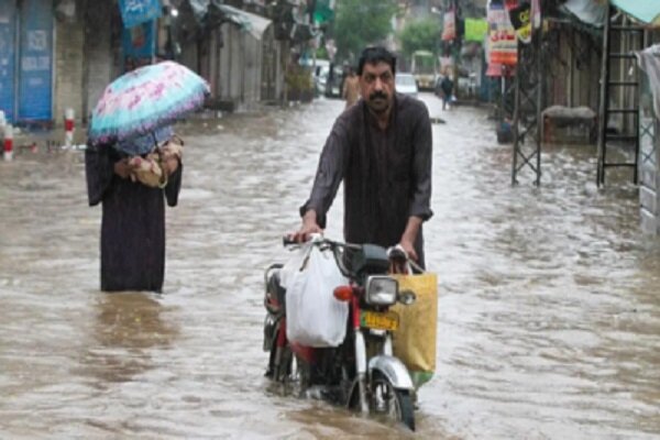 Heavy rain, floods in Pakistan kill at least 30