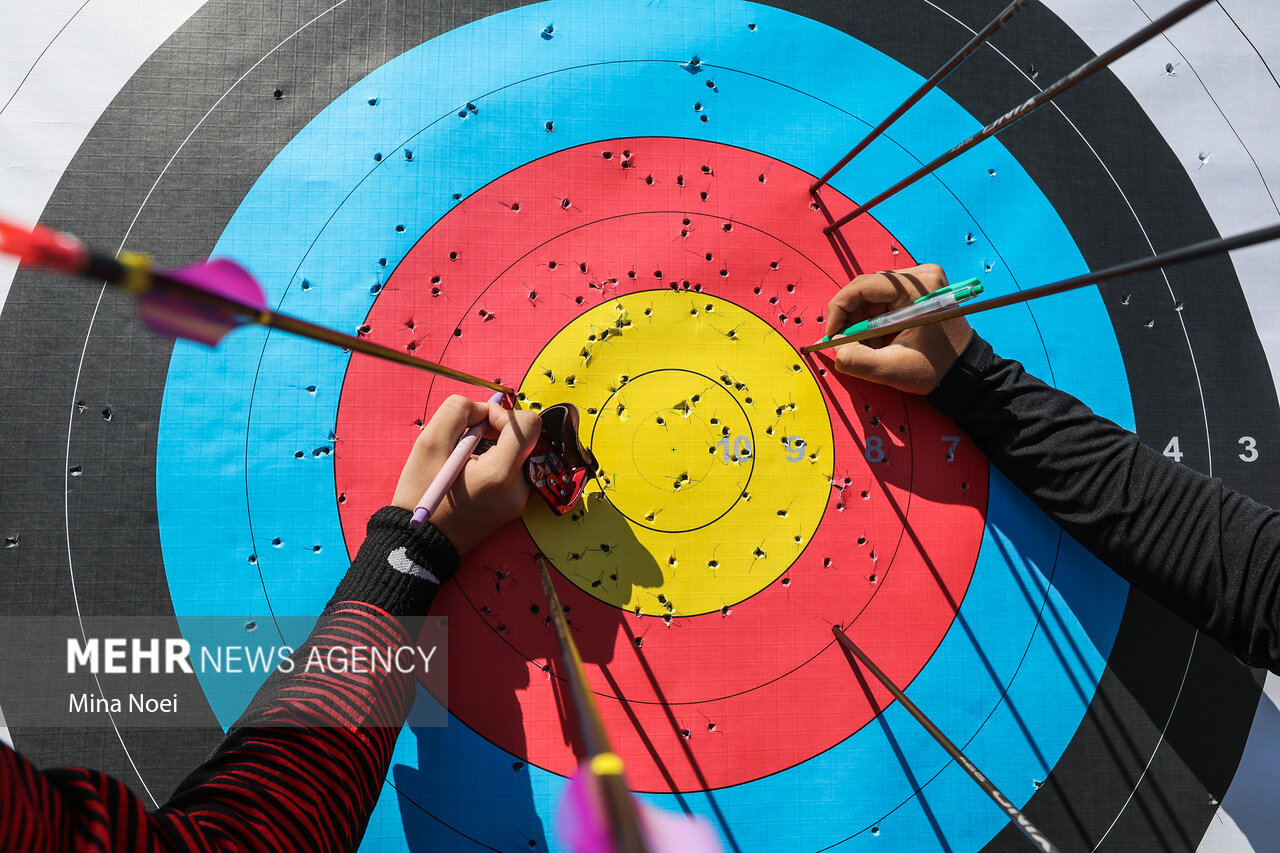 لزوم حمایت از تیراندازی با کمان در بوشهر/ هزینهها بسیار بالا است