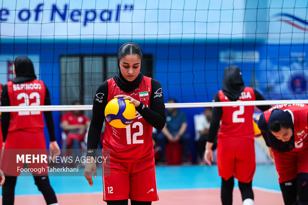 تمرین تیم ملی ایران در نپال