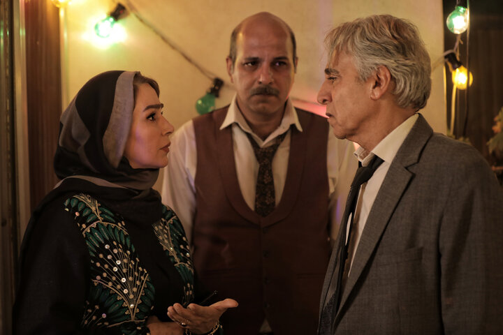 «چتر» آماده پخش شد/اولین نقش آفرینی بیژن امکانیان در سینمای کوتاه «چتر» آماده پخش شد/اولین نقش آفرینی بیژن امکانیان در سینمای کوتاه