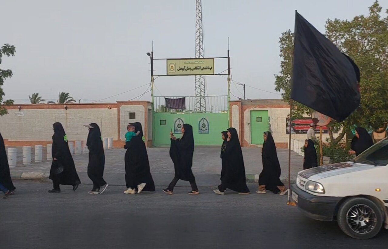 حرکت زائران اربعین از استان بوشهر تا کربلا با پای پیاده