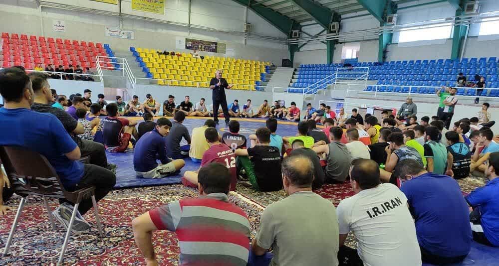 برگزاری رقابت های کشتی پهلوانی نوجوانان کردستان