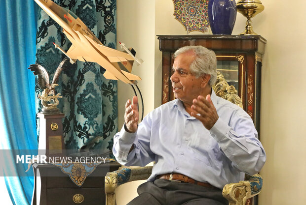 غربت خلبانهای افپنج در جنگ/چیزی بهنام ترس در وجود اردستانی نبود