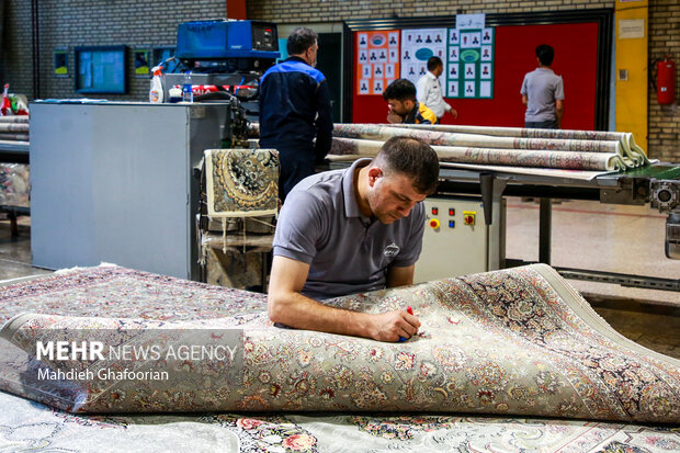 Makine halısı fabrikası