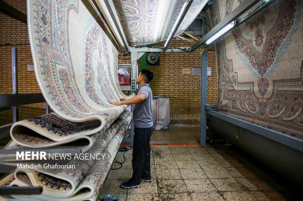 Makine halısı fabrikası