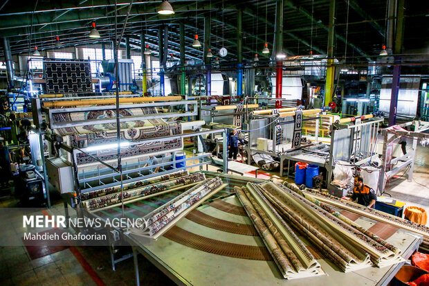 Makine halısı fabrikası