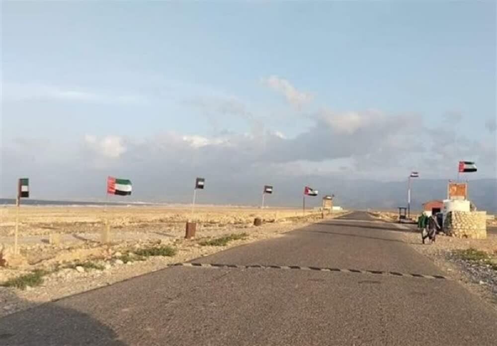 الإمارات والكيان الصهيوني يهدفان لبناء قواعد تجسس في جزيرة سقطرى اليمنية
