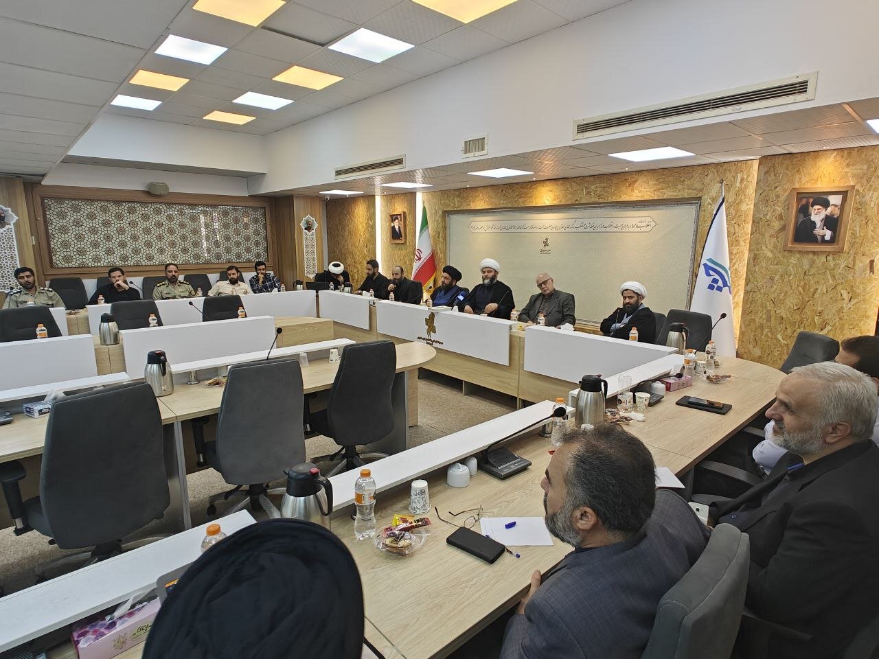 برنامه ریزی و هم افزایی جهت استمرار طرح «زندگی با آیهها»