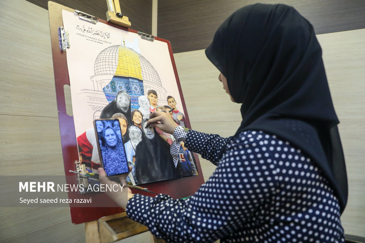 «زنم که همنفس نور و قدر و یاسینم»/ترجمه اینشعرها به فلسطین برسد