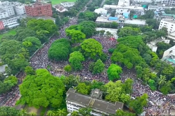VIDEO: Bangladeshi protesters on streets of Dhaka