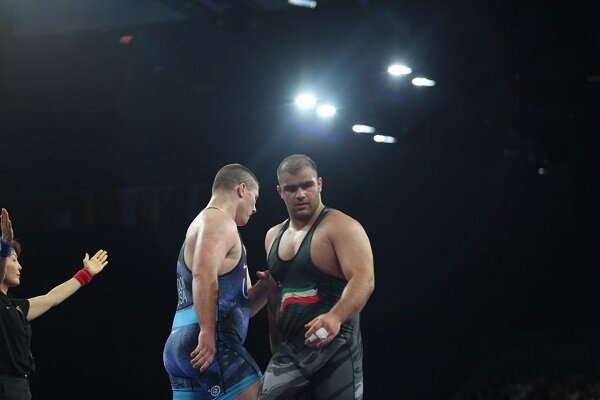 کشتی به یک قدمی چراغ اول رسید/ ورود ایران به جدول مدالها