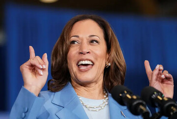 VIDEO: Watch unusual behavior of Kamala Harris