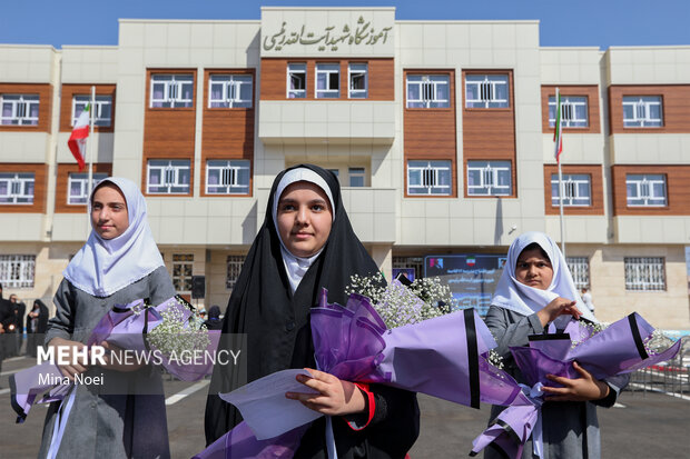 افتتاح مدرسه ۱۲ کلاسه شهید آیت الله رئیسی  در شهر سهند