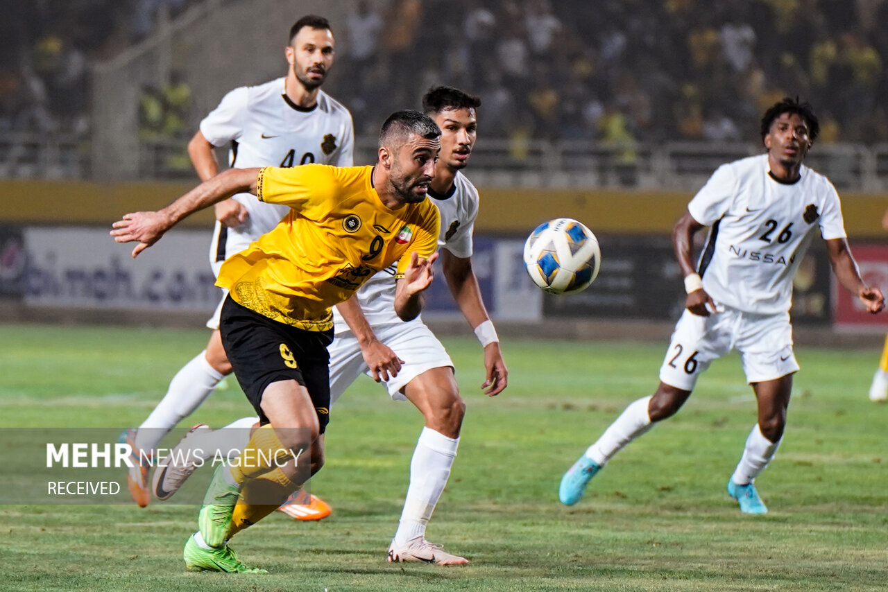 تمام بازیکنان سپاهان ضعیف بودند/ باید آسیب شناسی شود