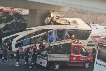 Ankara'da otobüs üst geçide çarptı: Çok sayıda ölü var