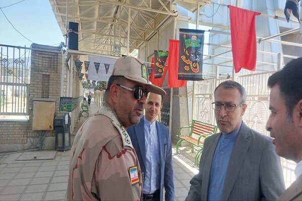 Iran consul gen. visits Bashmaq border gate during Arbaeen