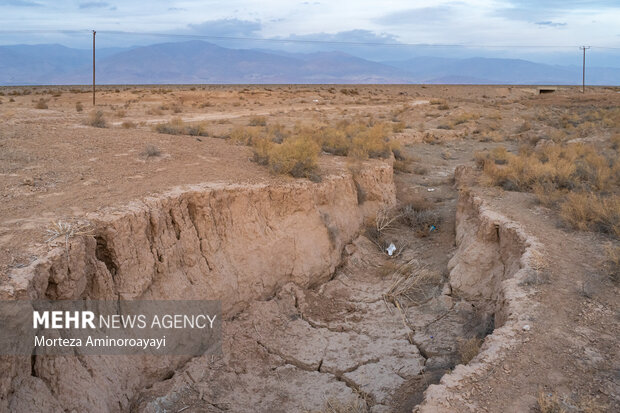۱۴۰ کیلومتر مربع از دشتهای سلماس در معرض فرونشست زمین قرار دارد