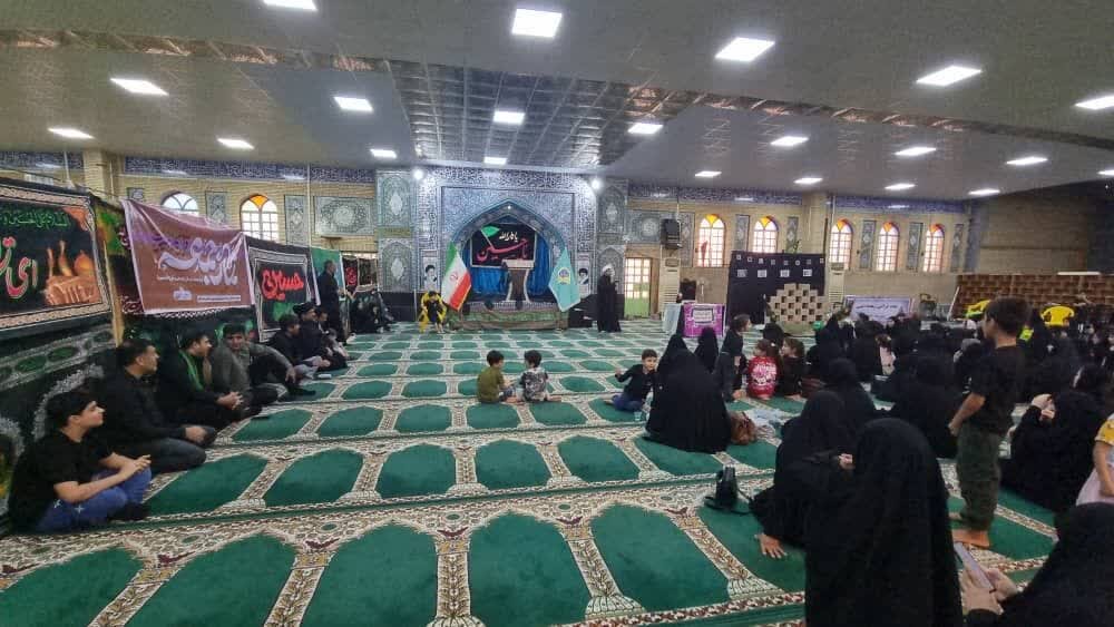 اجتماع بزرگ «سه سالههای حسینی» در گناوه برگزار شد