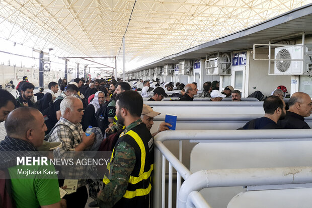 موج بازگشت زوار حسینی از مرز مهران