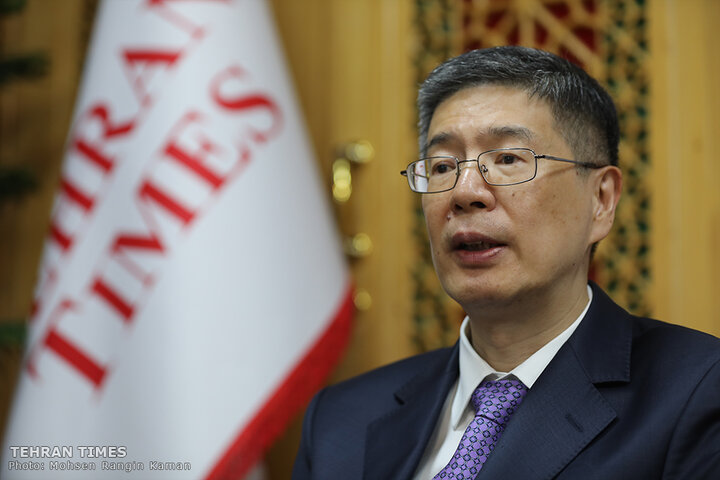 Chinese envoy visits Tehran Times building