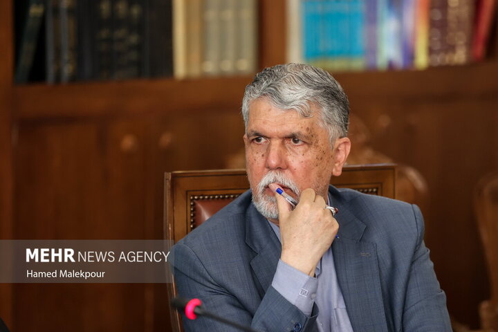 سیدعباس صالحی برای دومینبار سکاندار وزارت ارشاد شد