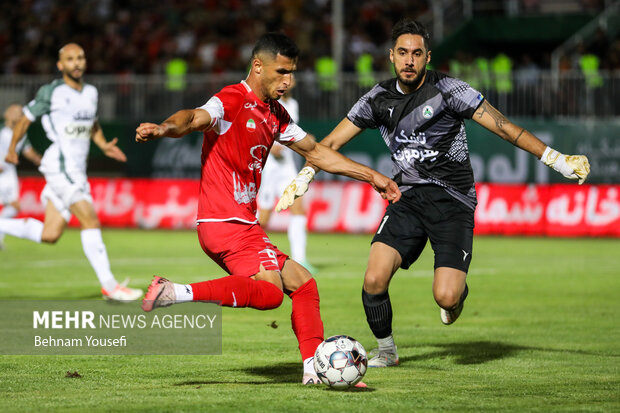 لیگ برتر فوتبال - پرسپولیس و ذوب آهن