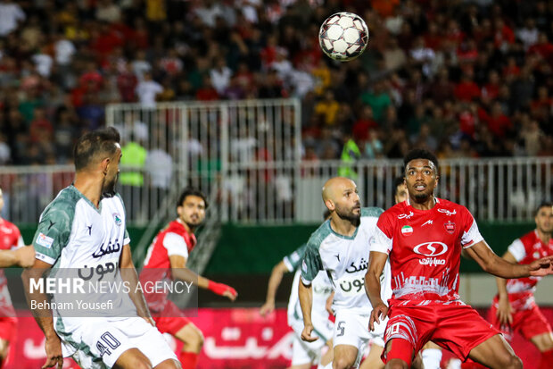 لیگ برتر فوتبال - پرسپولیس و ذوب آهن