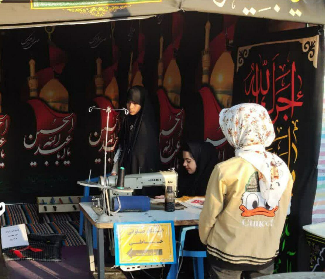 بانوان کرد پیشگام خدمت به زائران/ازخیاطی تاپخت نان محلی درموکبها