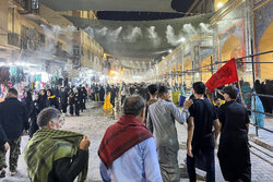 Arbaeen pilgrims at Shalamcheh border crossing