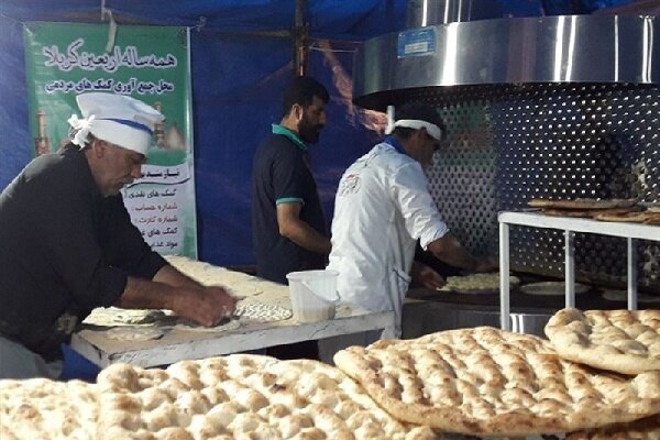 نان در نانوایی‌ها بالاتر از قیمت مصوب عرضه می‌شود