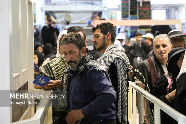 تردد زائران اربعین حسینی از مرز خسروی