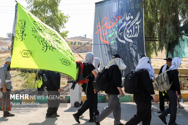 حركة زوار الأربعين من منفذ خسروي الحدودي الى كربلاء المقدسة