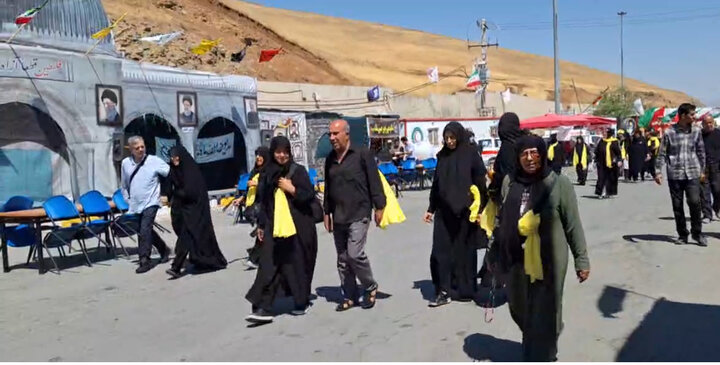 Türk Erbain kafilesi İran üzerinden Irak'a geçti Türk Erbain kafilesi İran üzerinden Irak'a geçti