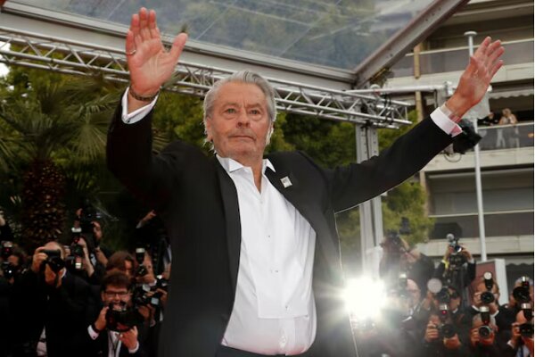 French film star Alain Delon dies aged 88