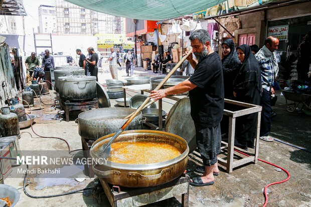 ورود زائران اربعین به نجف اشرف